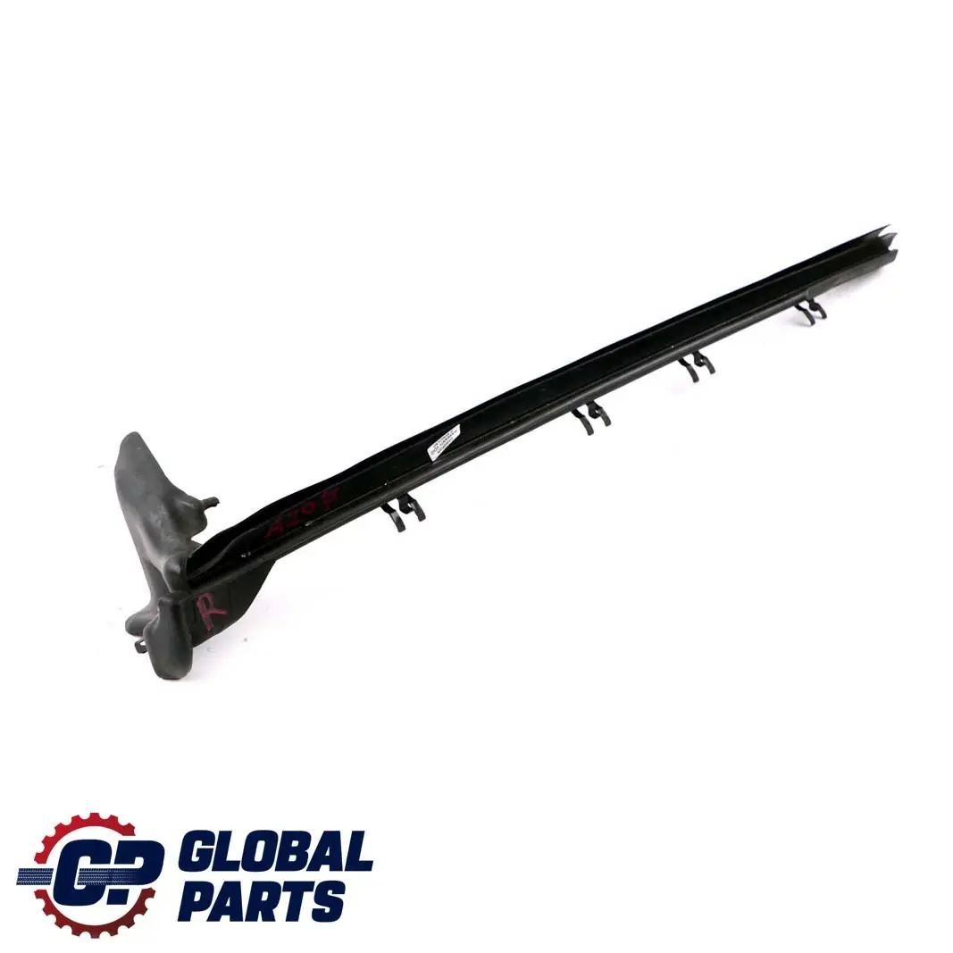 W207 Convertible Trasera Derecha Ventana Rail Tira de Sellado para Mercedes A207 con número de pieza A2076730421 Mercedes A207 W207 Convertible Trasera Derecha Ventana Rail Tira de Sellado - SKU A2076730421 - Número de pieza A2076730421