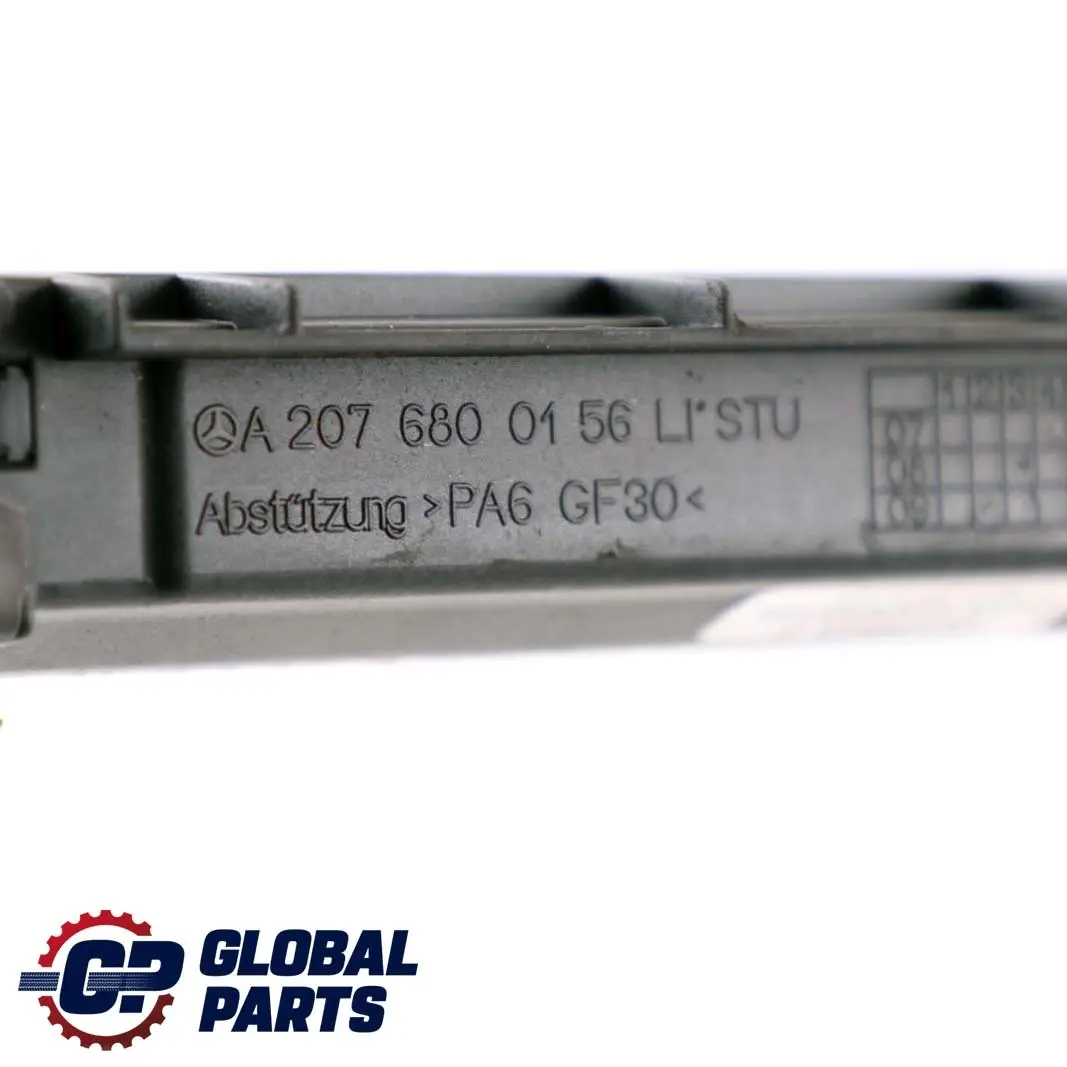  Mercedes-Benz W204 W207 Izquierda Carril Faldon Entrada Soporte - SKU A2076800156 - Número de pieza A2076800156