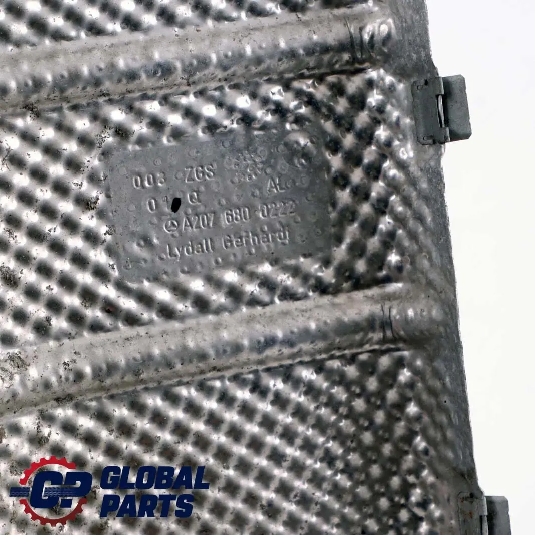 Mercedes-Benz W207 A207 C207 Rechts Wärmeisolierung Abdeckung Schalldämpf für mit Teilenummer A2076800222 Mercedes-Benz W207 A207 C207 Rechts Wärmeisolierung Abdeckung Schalldämpf - SKU A2076800222 - Teilenummer A2076800222