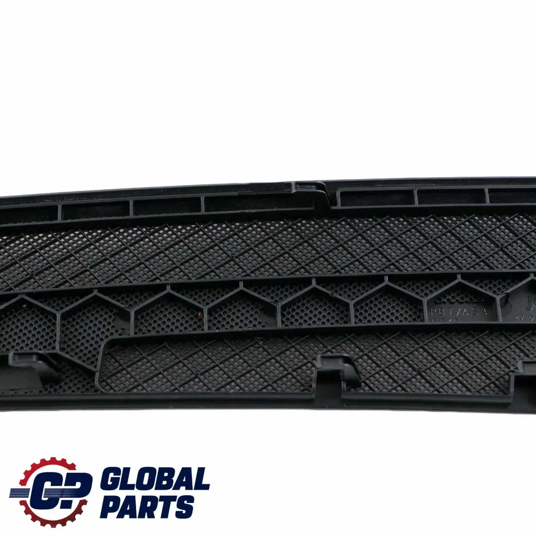 Cruscotto Copri altoparlante destro per Mercedes A207 con numero di parte A2076802407 Mercedes A207 Cruscotto Copri altoparlante destro - SKU A2076802407 - Numero di parte A2076802407