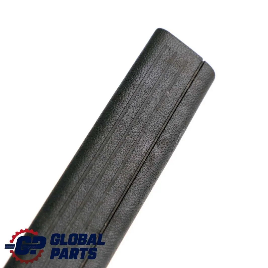 Coupé W207 Anteriore destro davanzale porta Copertura pannello per Mercedes W204 con numero di parte A2076860436 Mercedes W204 Coupé W207 Anteriore destro davanzale porta Copertura pannello - SKU A2076860436 - Numero di parte A2076860436