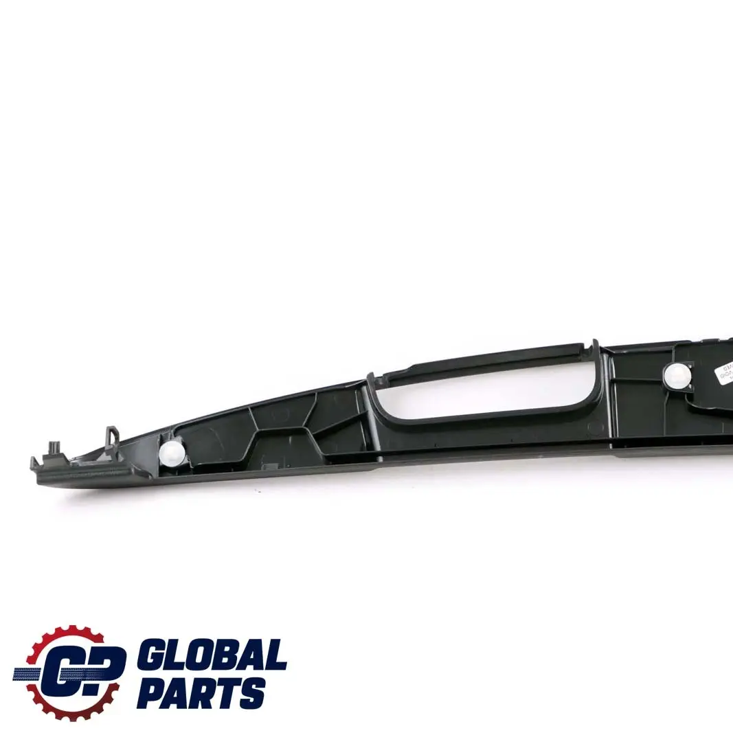 Parabrezza Rivestimento superiore pannello di copertura per Mercedes A207 con numero di parte A2076900450 Mercedes A207 Parabrezza Rivestimento superiore pannello di copertura - SKU A2076900450 - Numero di parte A2076900450