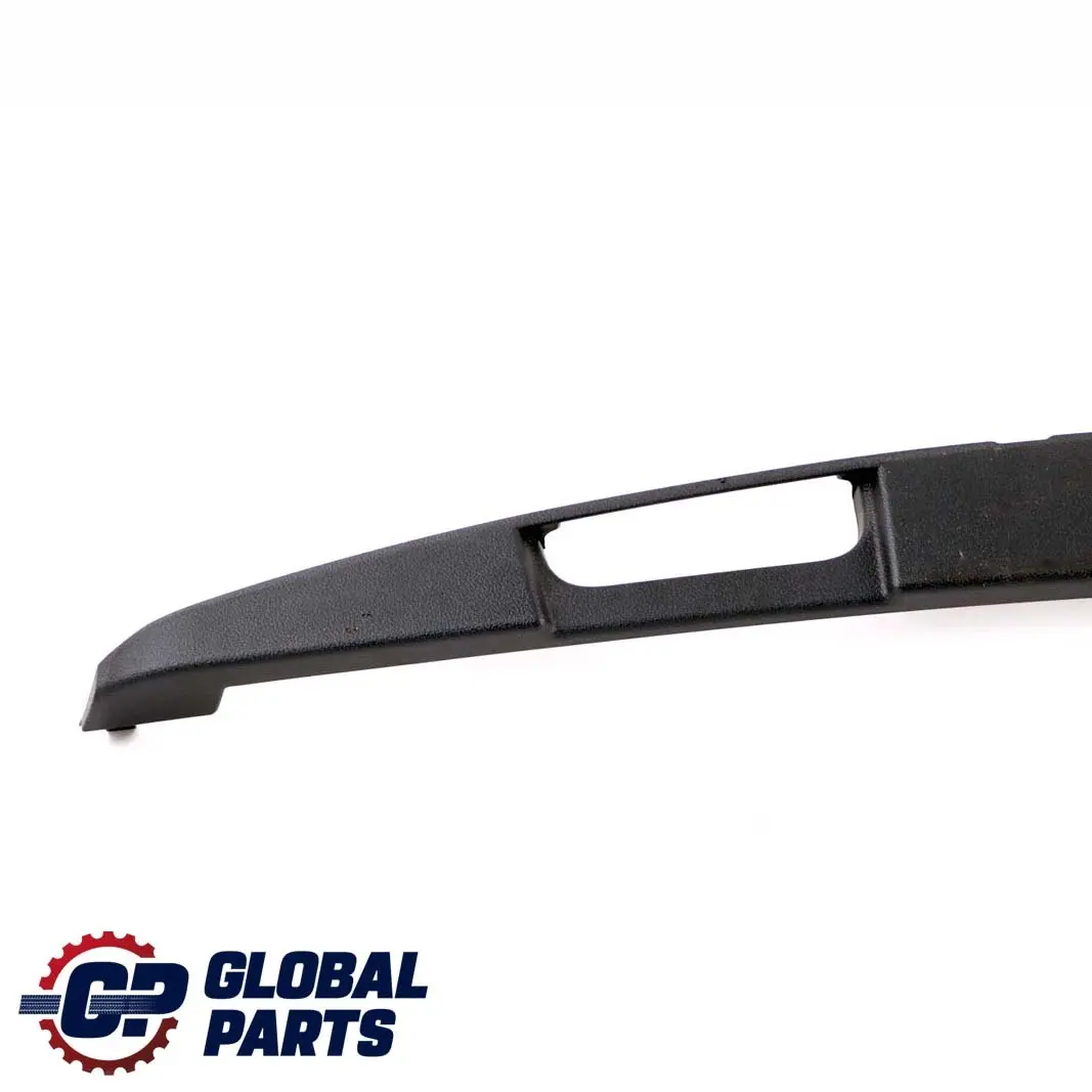 Mercedes A207 Panneau de recouvrement de la garniture supérieure du pare-brise - SKU A2076900450 - Numéro de pièce A2076900450