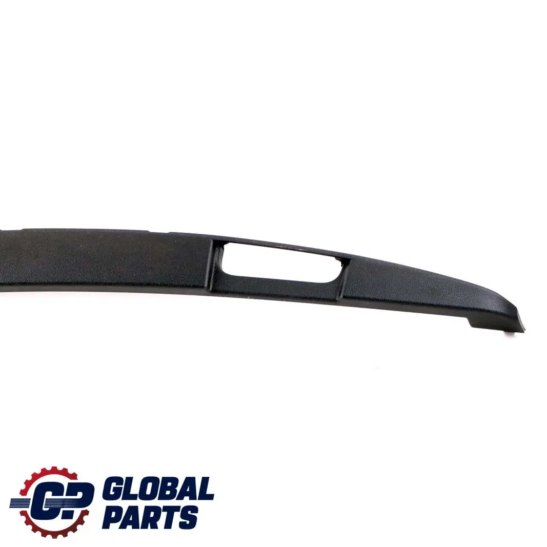 Mercedes A207 Panneau de recouvrement de la garniture supérieure du pare-brise - SKU A2076900450 - Numéro de pièce A2076900450