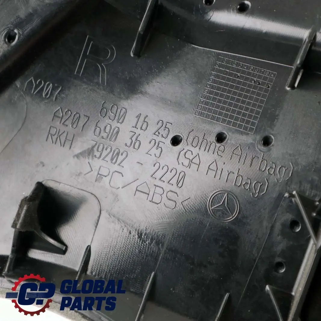 panel de ajuste trasero derecho tapa de montaje para Mercedes A207 con número de pieza A2076901625 Mercedes A207 panel de ajuste trasero derecho tapa de montaje - SKU A2076901625 - Número de pieza A2076901625