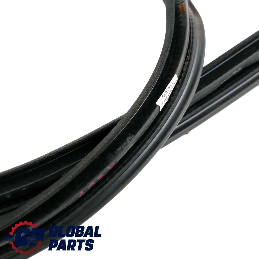 Mercedes W207 A207 C207 Guarnizione tenuta guida porta anteriore destra - SKU A2076920476 - Numero di parte A2076920476