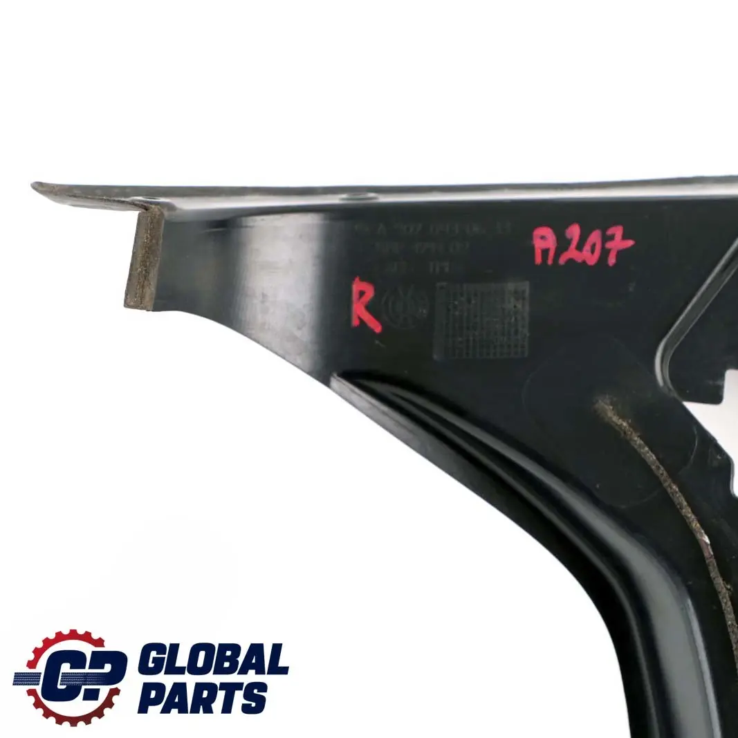 Mercedes-Benz E W207 A207 Maletero Derecho Cubremaletero Embellecedor para con número de pieza A2076930633 Mercedes-Benz E W207 A207 Maletero Derecho Cubremaletero Embellecedor - SKU A2076930633 - Número de pieza A2076930633