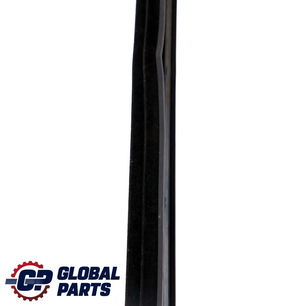 Mercedes-Benz Classe E W207 Front Left Door Window Rail Sealing Strip pour à propos du numéro de pièce A2077250165 Mercedes-Benz Classe E W207 Front Left Door Window Rail Sealing Strip - SKU A2077250165 - Numéro de pièce A2077250165