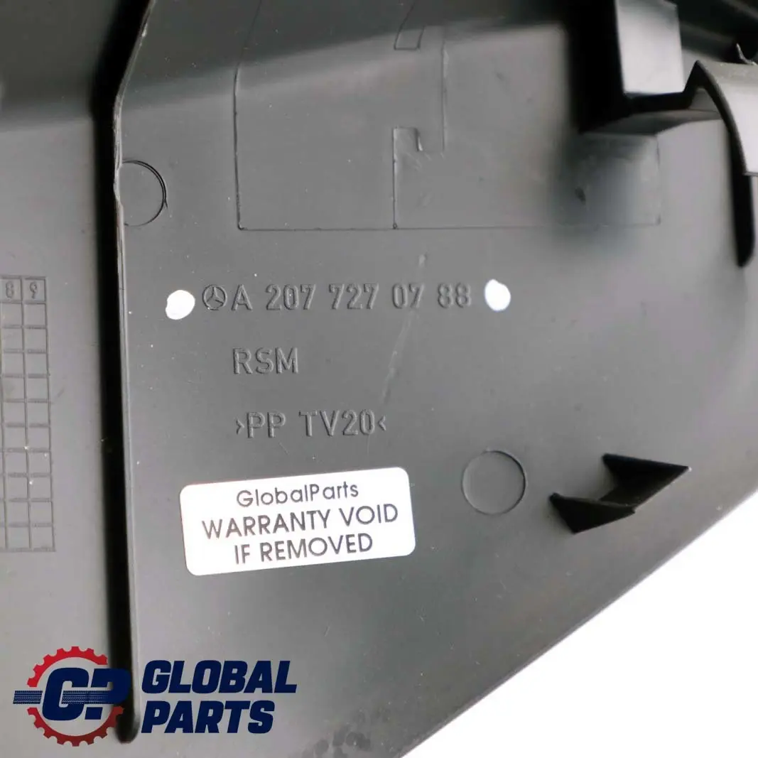 W207 Embellecedor de tarjeta de puerta delantera izquierda para Mercedes con número de pieza A2077270788 Mercedes W207 Embellecedor de tarjeta de puerta delantera izquierda - SKU A2077270788 - Número de pieza A2077270788