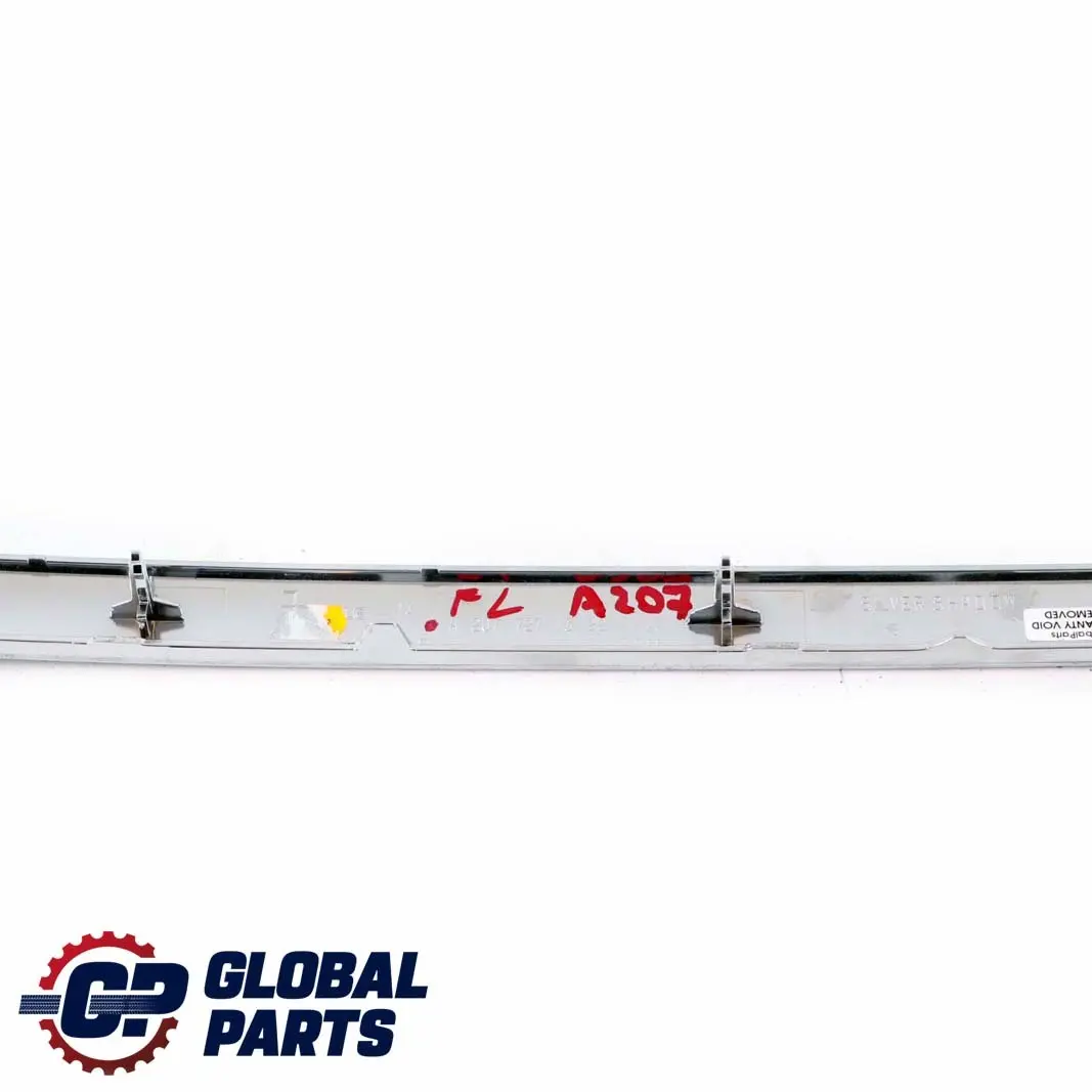  Mercedes-Benz C207 Embellecedor Puerta Delantera Izquierda Tapa Apoyabrazos - SKU A2077271322 - Número de pieza A2077271322