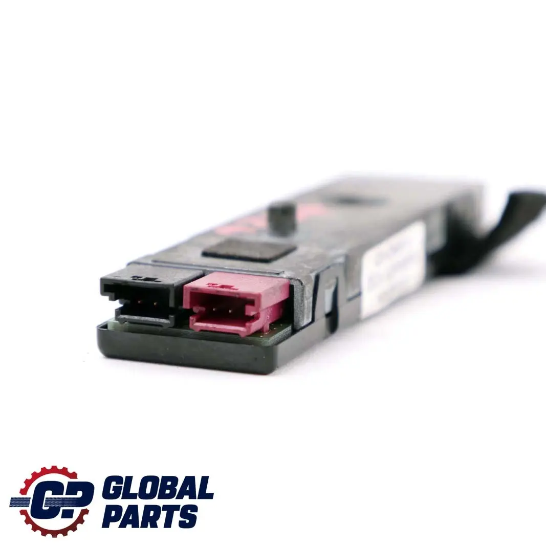 W207 A207 Radio Aerial Antenna Amplifier Module Unit to Mercedes with Part number A2078201089 Mercedes W207 A207 Radio Aerial Antenna Amplifier Module Unit - SKU A2078201089 - Part number A2078201089