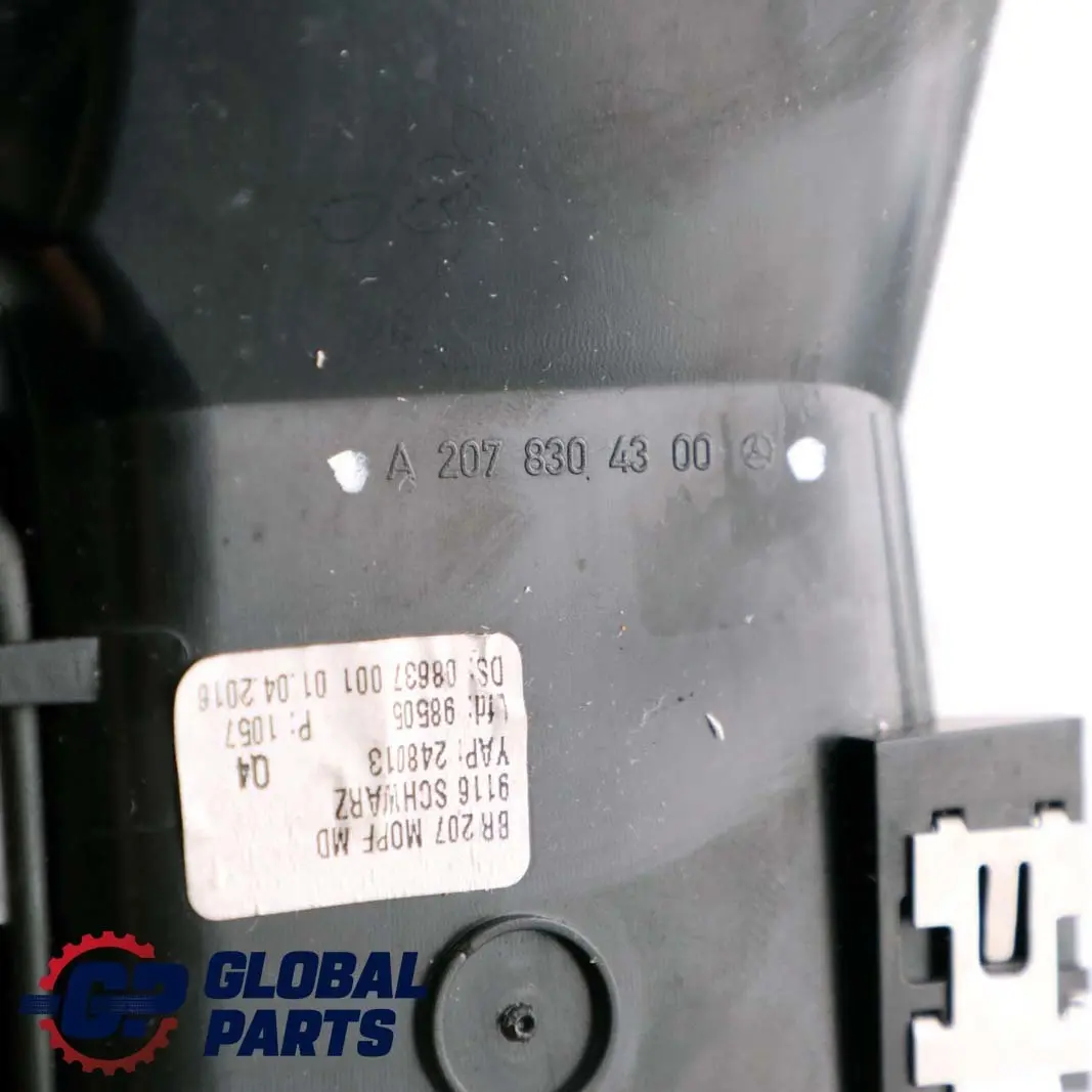 Mercedes Classe E W207 Bocchetta di aerazione centrale del cruscotto A2078304300 - SKU A2078300000 - Numero di parte A2078300000