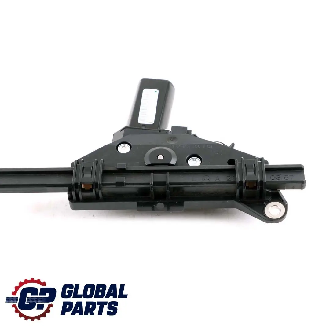 Mercedes-Benz W207 Alimentatore Motore Cintura Regolatore Sinistro per con numero di parte A2078600182 Mercedes-Benz W207 Alimentatore Motore Cintura Regolatore Sinistro - SKU A2078600182 - Numero di parte A2078600182