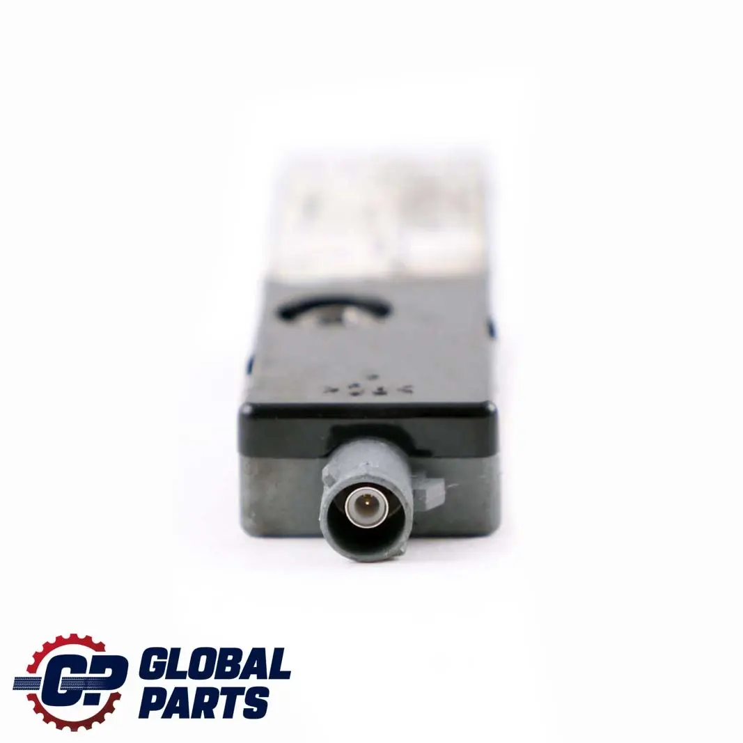 Mercedes-Benz W207 Cabrio A207 Rear Left N/S Radio Aerial Antenna Amplifier to with Part number A2079053300 Mercedes-Benz W207 Cabrio A207 Rear Left N/S Radio Aerial Antenna Amplifier - SKU A2079053300 - Part number A2079053300