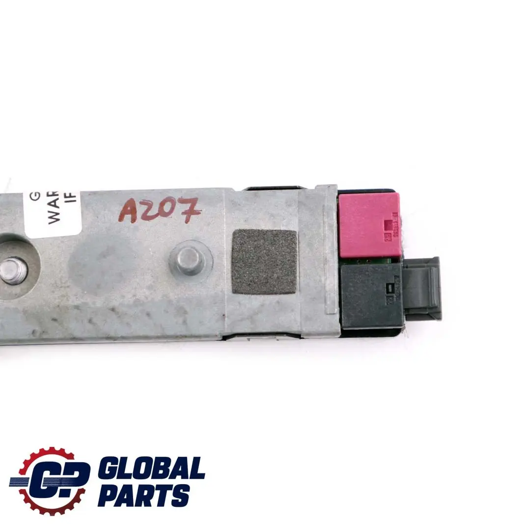 W207 A207 Moduł Wzmacniacz Anteny Prawy do Mercedes o numerze A2079059702 Mercedes W207 A207 Moduł Wzmacniacz Anteny Prawy - SKU A2079059702 - Numer Części A2079059702