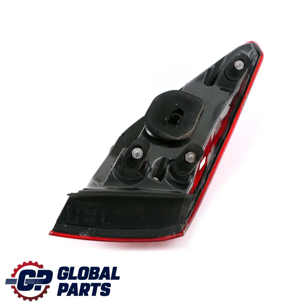 Mercedes W207 Luz Trasera Derecha Luz Trasera Luz de Freno - SKU A2079063400 - Número de pieza A2079063400
