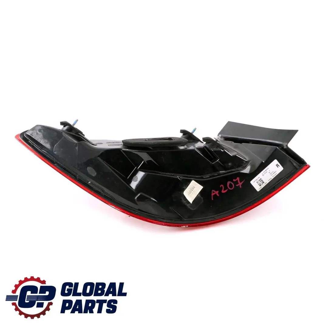 Mercedes W207 Luz Trasera Derecha Luz Trasera Luz de Freno - SKU A2079063400 - Número de pieza A2079063400