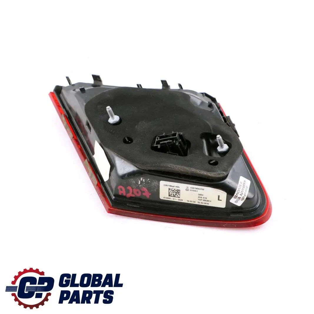 W207 Fanale posteriore sinistro bagagliaio Fanale posteriore per Mercedes con numero di parte A2079063700 Mercedes W207 Fanale posteriore sinistro bagagliaio Fanale posteriore - SKU A2079063700 - Numero di parte A2079063700