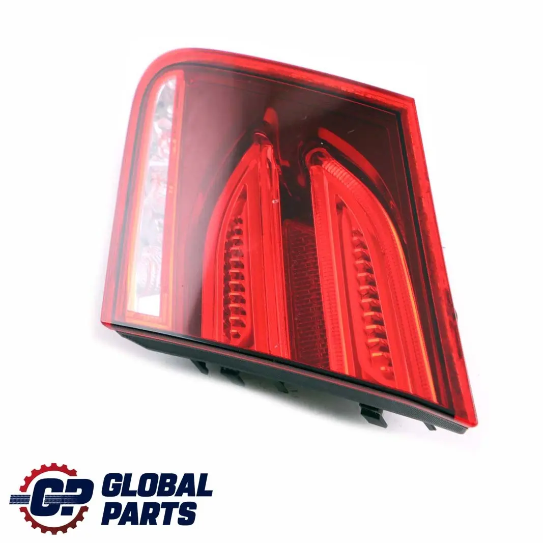 W207 Rear Right Boot Lid Bootlid Tail Lamp Light pour Mercedes à propos du numéro de pièce A2079063800 Mercedes W207 Rear Right Boot Lid Bootlid Tail Lamp Light - SKU A2079063800 - Numéro de pièce A2079063800