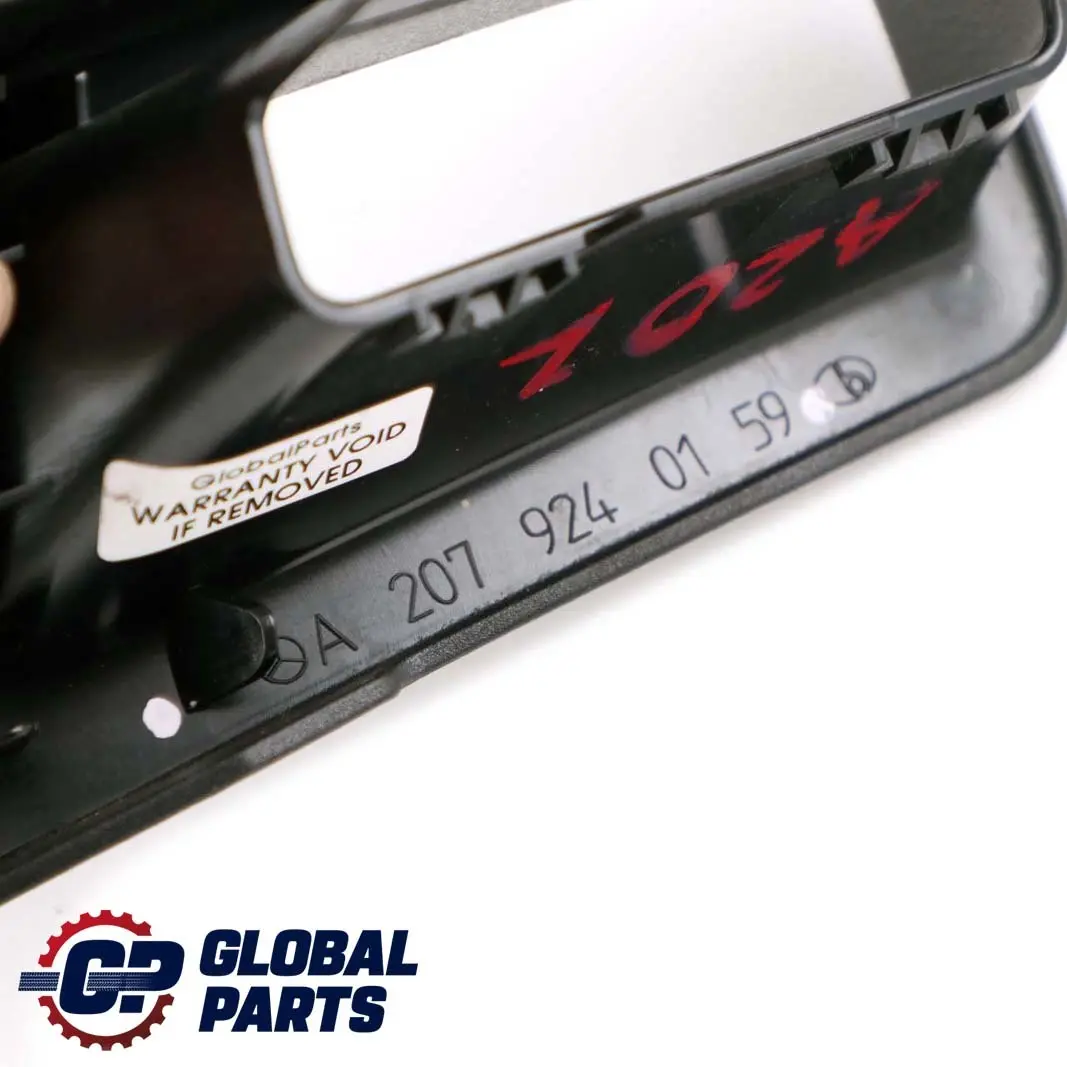 W207 Cabriolet posteriore sinistra Guida cintura sicurezza per Mercedes con numero di parte A2079240159 Mercedes W207 Cabriolet posteriore sinistra Guida cintura sicurezza - SKU A2079240159 - Numero di parte A2079240159