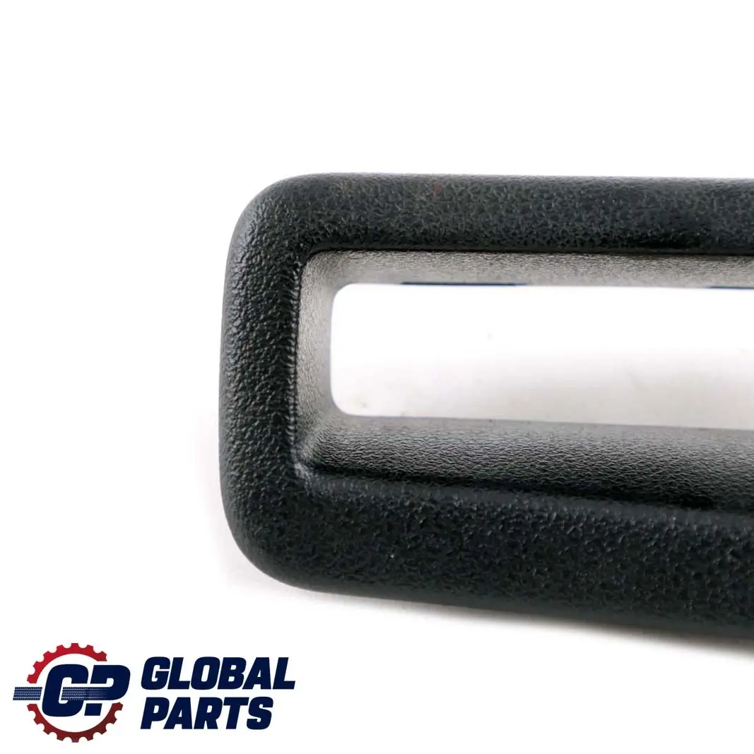 W207 Cabrio Osłona Plastik Pasa Lewy Tył do Mercedes o numerze A2079240159 Mercedes W207 Cabrio Osłona Plastik Pasa Lewy Tył - SKU A2079240159 - Numer Części A2079240159