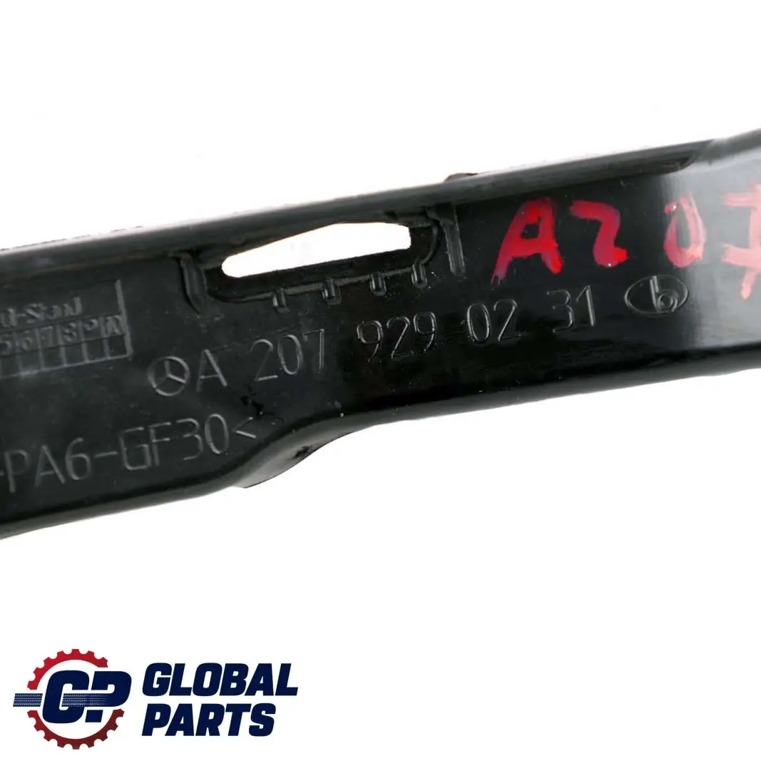 W207 Cabrio Supporto posteriore destro Collegare sedile montaggio per Mercedes A207 con numero di parte A2079290231 Mercedes A207 W207 Cabrio Supporto posteriore destro Collegare sedile montaggio - SKU A2079290231 - Numero di parte A2079290231