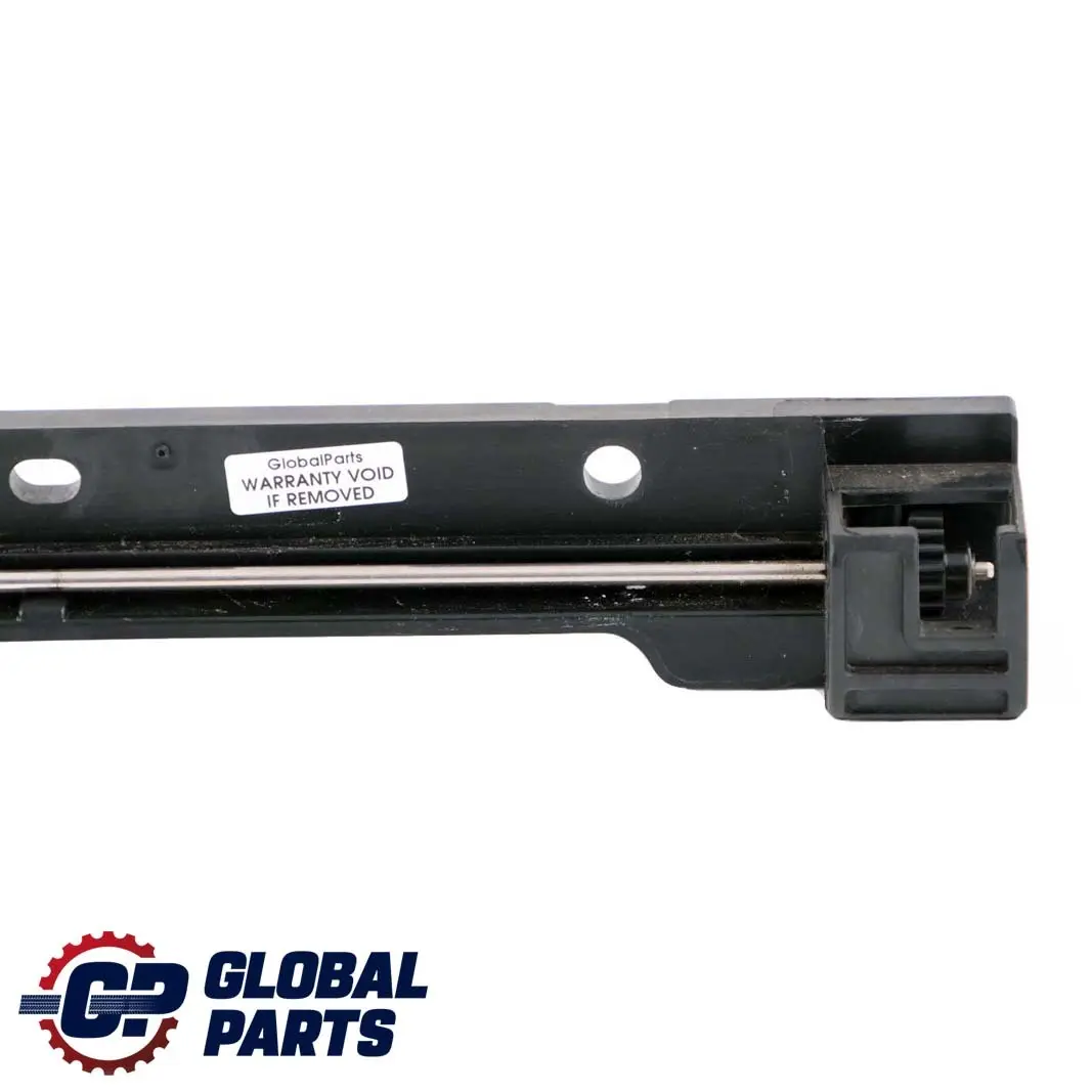 W207 Convertible Bracket Holder Mount pour Mercedes A207 à propos du numéro de pièce A2079700572 Mercedes A207 W207 Convertible Bracket Holder Mount - SKU A2079700572 - Numéro de pièce A2079700572