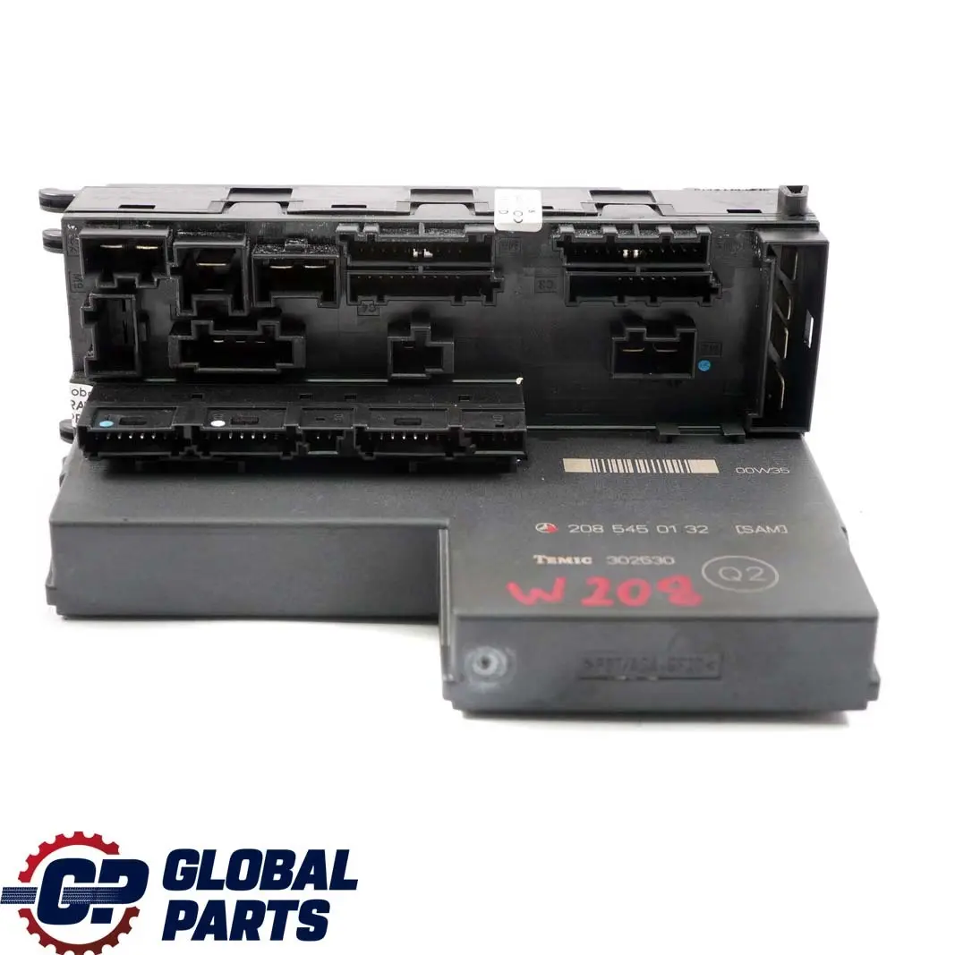 Mercedes-Benz W208 Fuse Box Relay Control Unit Electric Module SAM to with Part number A2085450132 Mercedes-Benz W208 Fuse Box Relay Control Unit Electric Module SAM - SKU A2085450132 - Part number A2085450132