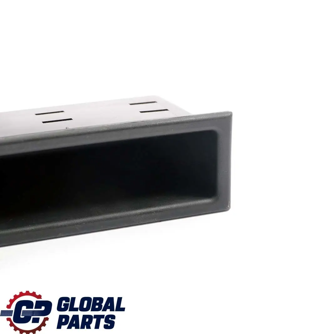 W208 Półka kieszeń pod radio konsola do MERCEDES CLK o numerze A2086800191 MERCEDES CLK W208 Półka kieszeń pod radio konsola - SKU A2086800191 - Numer Części A2086800191