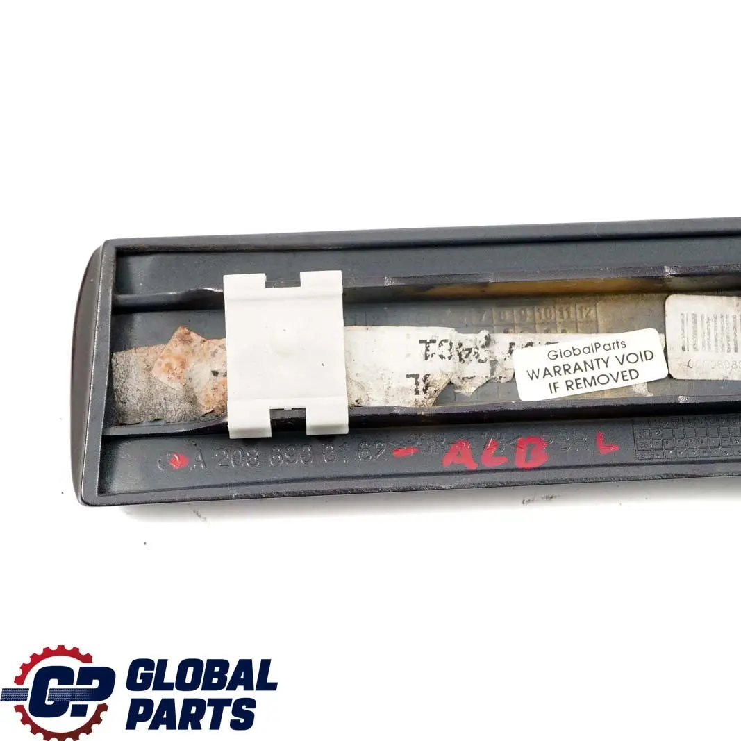 Mercedes-Benz CLK W208 Kotflügel Vorne Links Leiste Elegance Almandinschwarz für mit Teilenummer A2086900162 Mercedes-Benz CLK W208 Kotflügel Vorne Links Leiste Elegance Almandinschwarz - SKU A2086900162-ALB - Teilenummer A2086900162