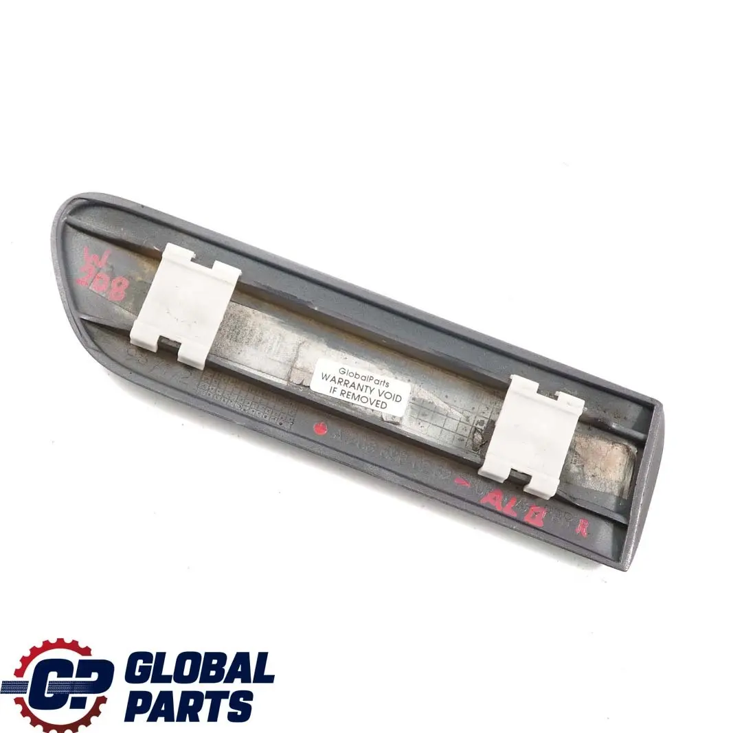 Mercedes-Benz CLK W208 Kotflügel Vorne Rechts Leiste Elegance Almandinschwarz für mit Teilenummer A2086900262 Mercedes-Benz CLK W208 Kotflügel Vorne Rechts Leiste Elegance Almandinschwarz - SKU A2086900262-ALB - Teilenummer A2086900262