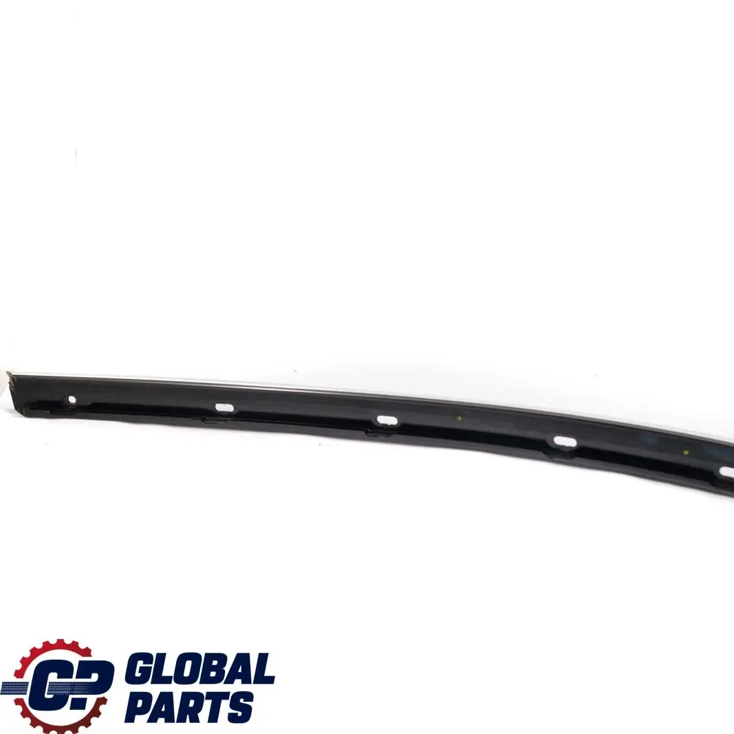 Mercedes Clase CLK W208 C208 Puerta Delantera Izquierda Marco Ventana Tira Cromo - SKU A2086900539 - Número de pieza A2086900539