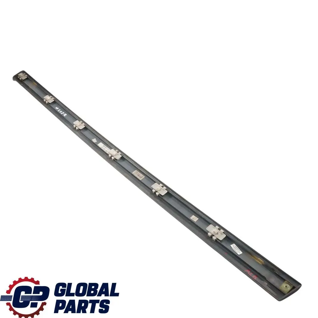  Mercedes-Benz CLK C208 W208 Tür Vorne Rechts Zierleiste Almandine Schwarz - SKU A2086900662-ALB - Teilenummer A2086900662