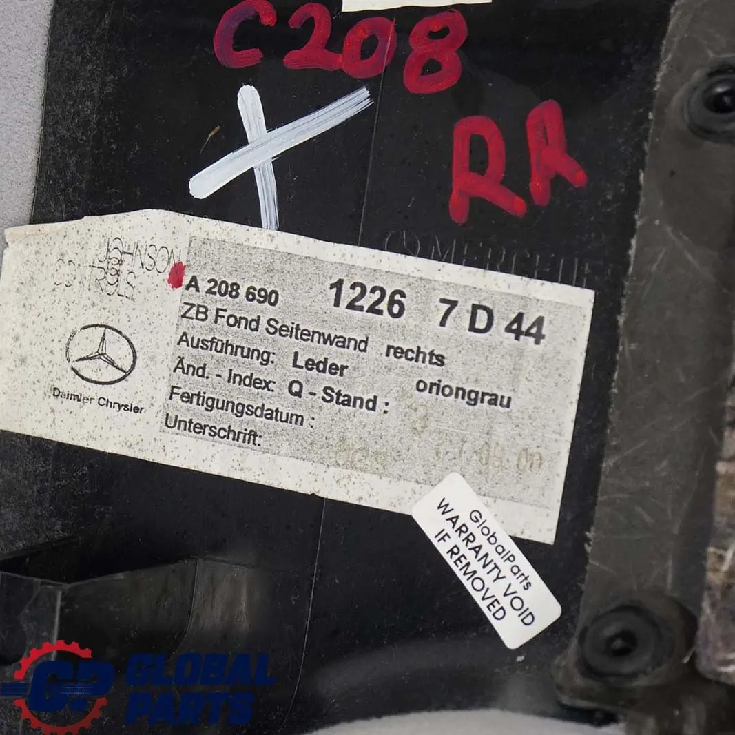 Mercedes-Benz CLK-Klasse W208 Seitenverkleidung Hinten Rechts Leder Grau für mit Teilenummer A2086901226 Mercedes-Benz CLK-Klasse W208 Seitenverkleidung Hinten Rechts Leder Grau - SKU A2086901226 - Teilenummer A2086901226