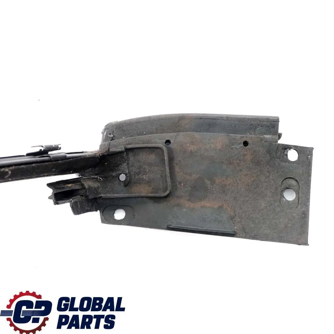 Mercedes-Benz CLK-Class W208 Front Left Door N/S Window Frame Outside Strip to with Part number A2087201324 Mercedes-Benz CLK-Class W208 Front Left Door N/S Window Frame Outside Strip - SKU A2087201324 - Part number A2087201324