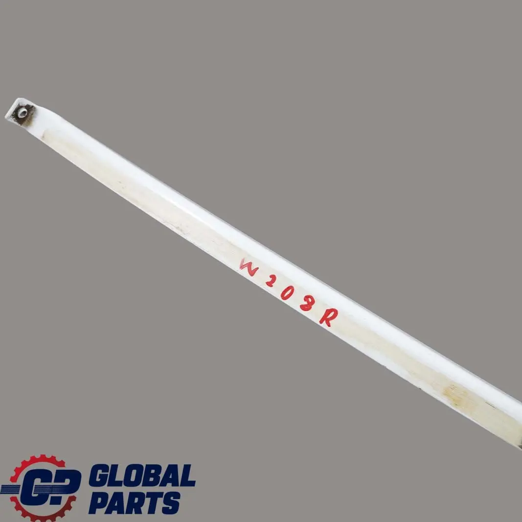 W208 Porta anteriore destra Finestrino Guida Striscia per Mercedes CLK con numero di parte A2087250230 Mercedes CLK W208 Porta anteriore destra Finestrino Guida Striscia - SKU A2087250230 - Numero di parte A2087250230