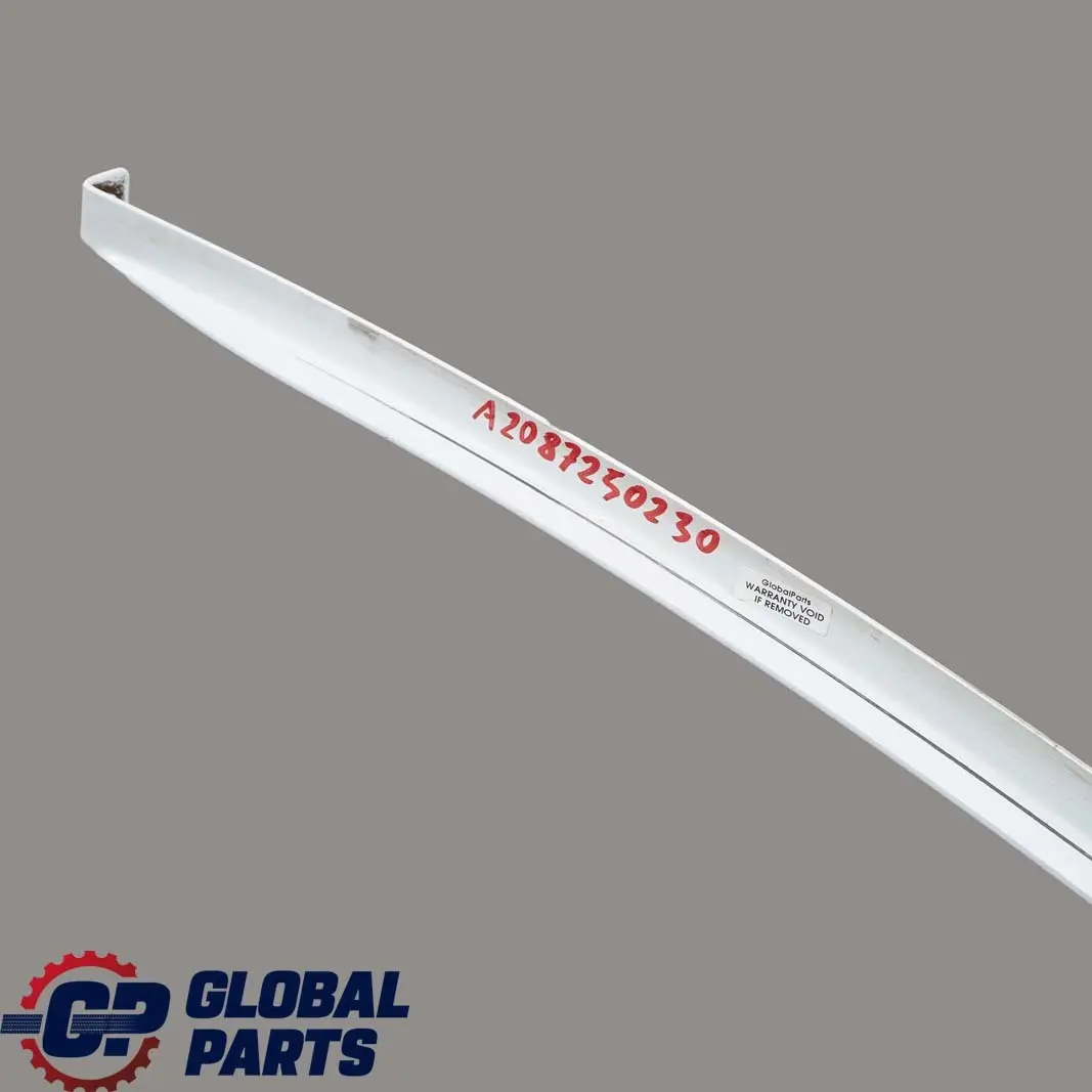 W208 Puerta delantera derecha Ventana Guia Rail Tira para Mercedes CLK con número de pieza A2087250230 Mercedes CLK W208 Puerta delantera derecha Ventana Guia Rail Tira - SKU A2087250230 - Número de pieza A2087250230