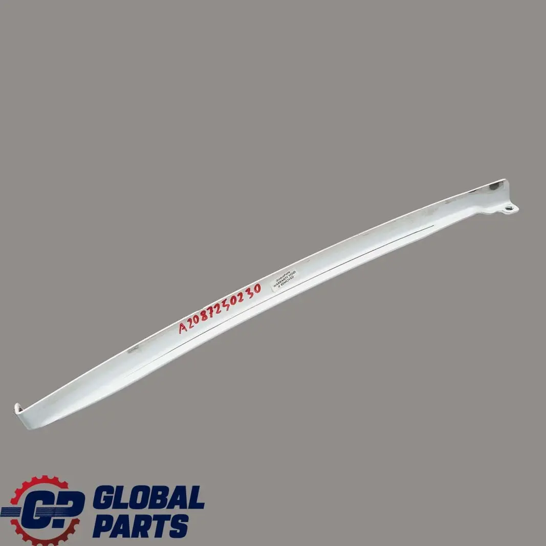 W208 Puerta delantera derecha Ventana Guia Rail Tira para Mercedes CLK con número de pieza A2087250230 Mercedes CLK W208 Puerta delantera derecha Ventana Guia Rail Tira - SKU A2087250230 - Número de pieza A2087250230