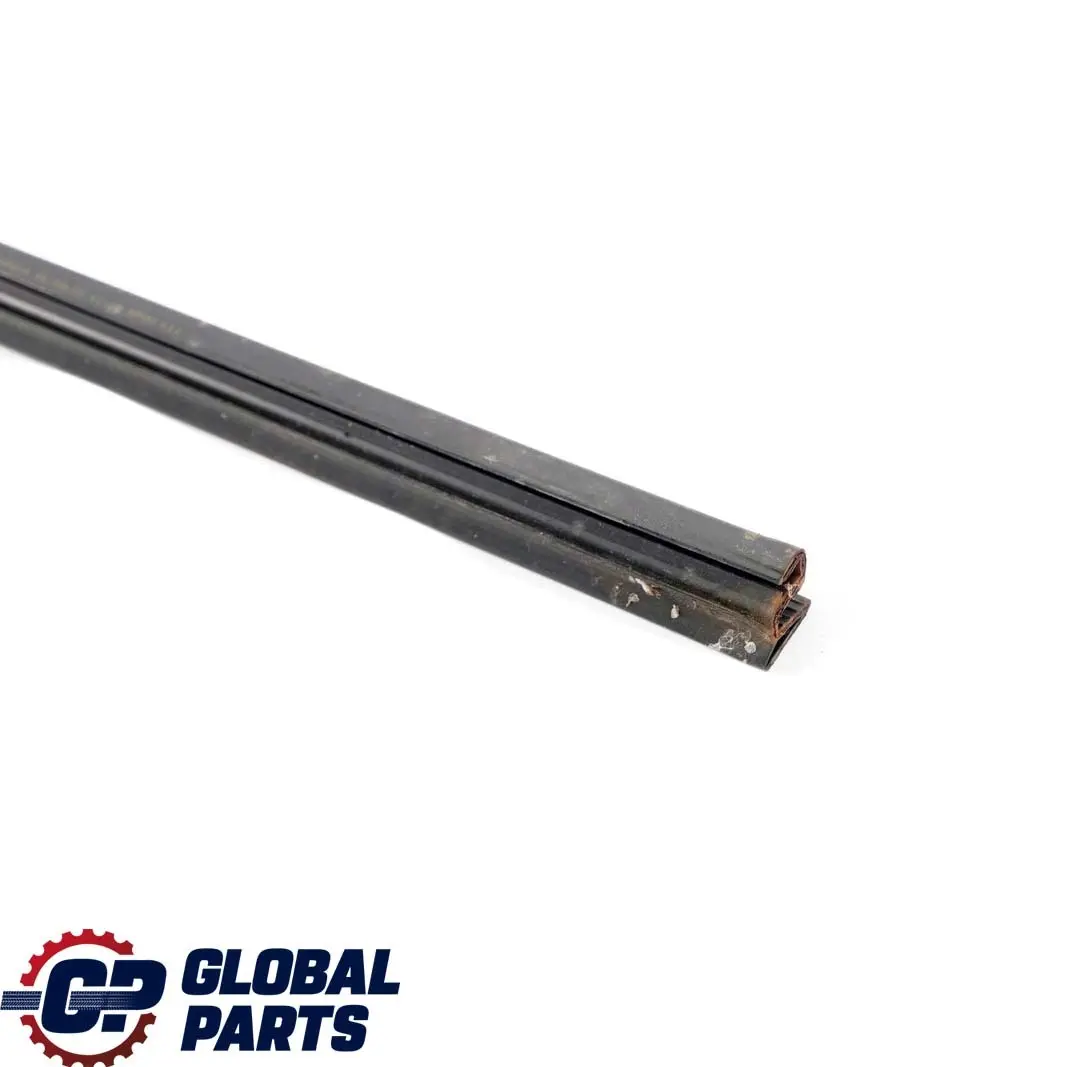 Mercedes-benz CLK W208 avant Gauche / Droite Porte Joint Performance pour à propos du numéro de pièce A2087250565 Mercedes-benz CLK W208 avant Gauche / Droite Porte Joint Performance - SKU A2087250565 - Numéro de pièce A2087250565