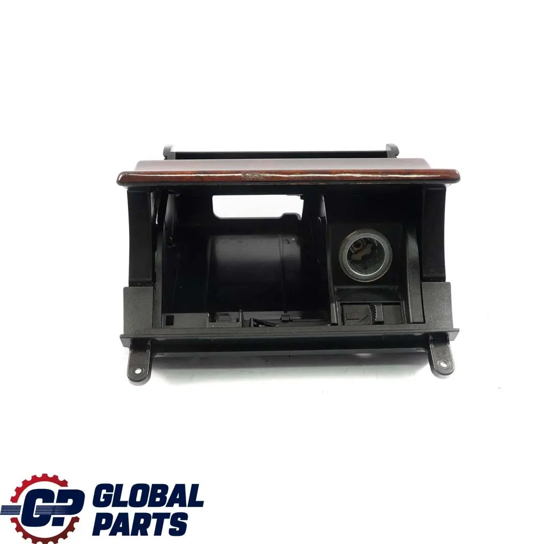 Clase CLK W208 Consola Central Cenicero Panel De Madera para Mercedes con número de pieza A2088100830 Mercedes Clase CLK W208 Consola Central Cenicero Panel De Madera - SKU A2088100830 - Número de pieza A2088100830