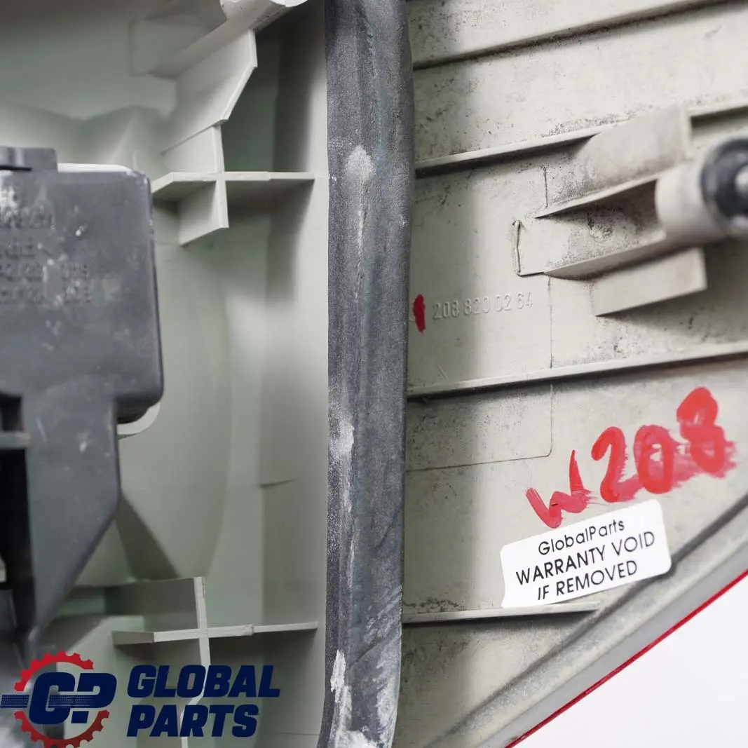 Mercedes-benz CLK W208 C208 Feu Arriere Droite Page Lampe pour à propos du numéro de pièce A2088200264 Mercedes-benz CLK W208 C208 Feu Arriere Droite Page Lampe - SKU A2088200264 - Numéro de pièce A2088200264