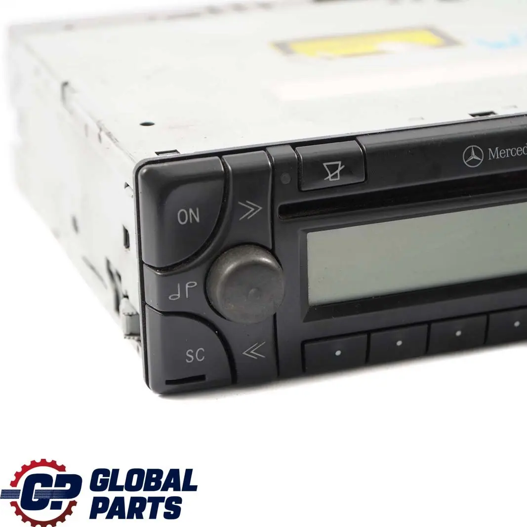 Mercedes-Benz W163 W168 W210 Autoradio Audio CD Player Radio für mit Teilenummer A2088200285 Mercedes-Benz W163 W168 W210 Autoradio Audio CD Player Radio - SKU A2088200285 - Teilenummer A2088200285