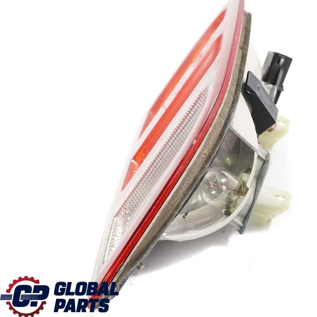 Mercedes-Benz CLK W208 C208 Portellone Posteriore Dx Lato Lampada per con numero di parte A2088200864 Mercedes-Benz CLK W208 C208 Portellone Posteriore Dx Lato Lampada - SKU A2088200864 - Numero di parte A2088200864