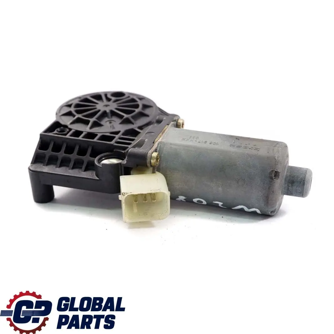 Mercedes-Benz Classe CLK W208 Porta Frontale Dx Alzacristalli Motore 0130821919 per con numero di parte A2088202842 Mercedes-Benz Classe CLK W208 Porta Frontale Dx Alzacristalli Motore 0130821919 - SKU A2088202842 - Numero di parte A2088202842