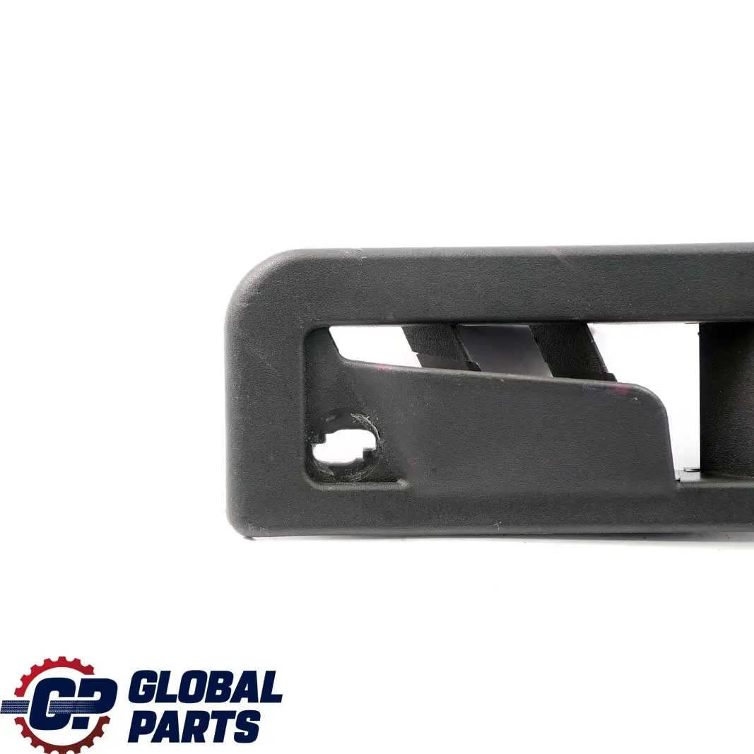  Mercedes-Benz C208 W208 A Gauche Buse D'Air Conduit Grille Plancher A20883001 - SKU A2088300166 - Numéro de pièce A2088300166