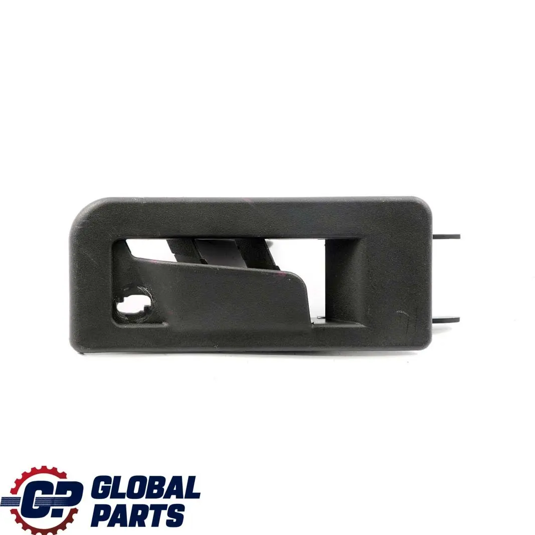 Mercedes C208 W208 Boquilla Delantera Izquierda Conducto Aire Pata Ventilación - SKU A2088300166 - Número de pieza A2088300166