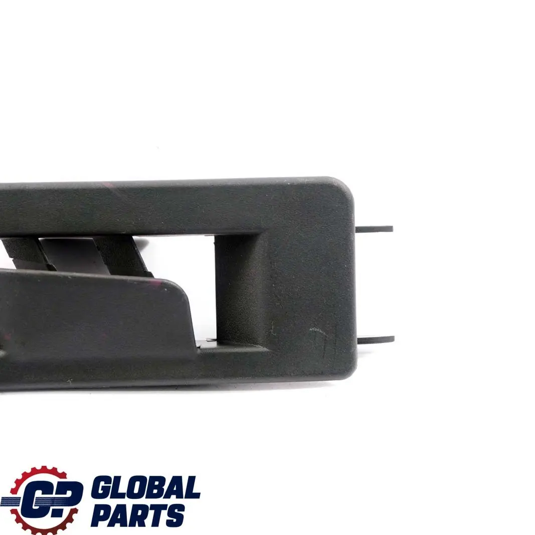  Mercedes-Benz C208 W208 A Gauche Buse D'Air Conduit Grille Plancher A20883001 - SKU A2088300166 - Numéro de pièce A2088300166