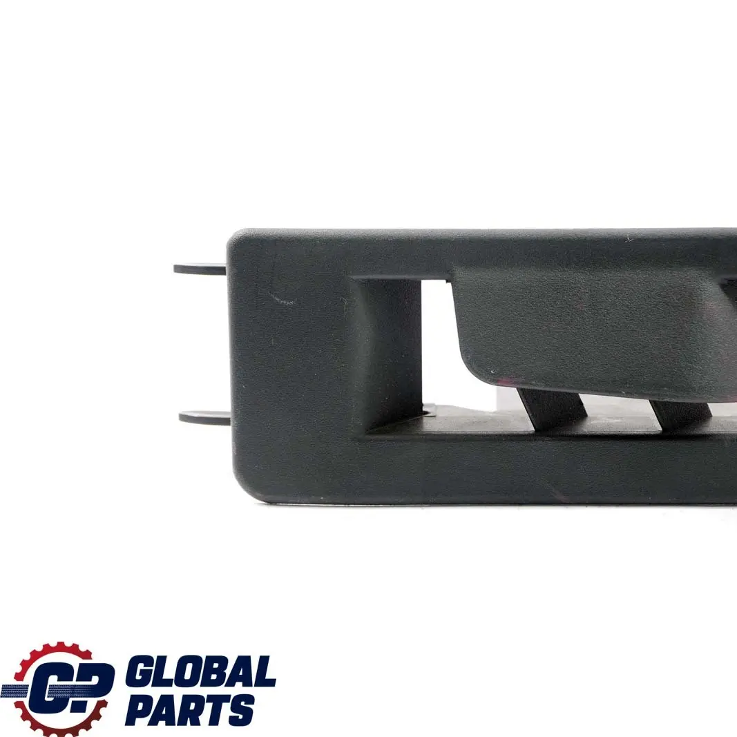 Mercedes C208 W208 Boquilla Delantera Izquierda Conducto Aire Pata Ventilación - SKU A2088300166 - Número de pieza A2088300166