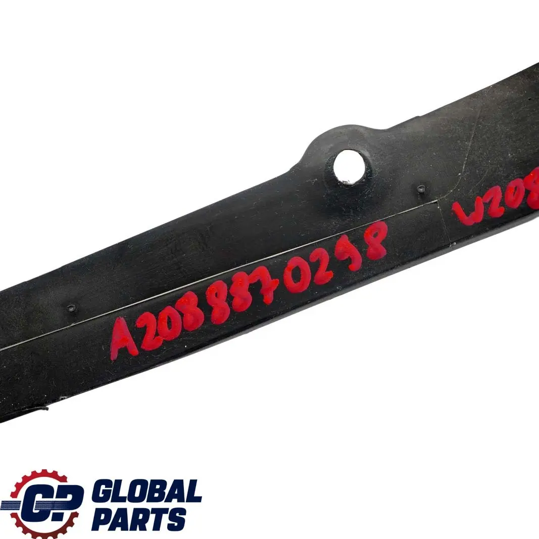  Mercedes-Benz W208 Guarnizione Cofano Anteriore Destro Motore - SKU A2088870298 - Numero di parte A2088870298