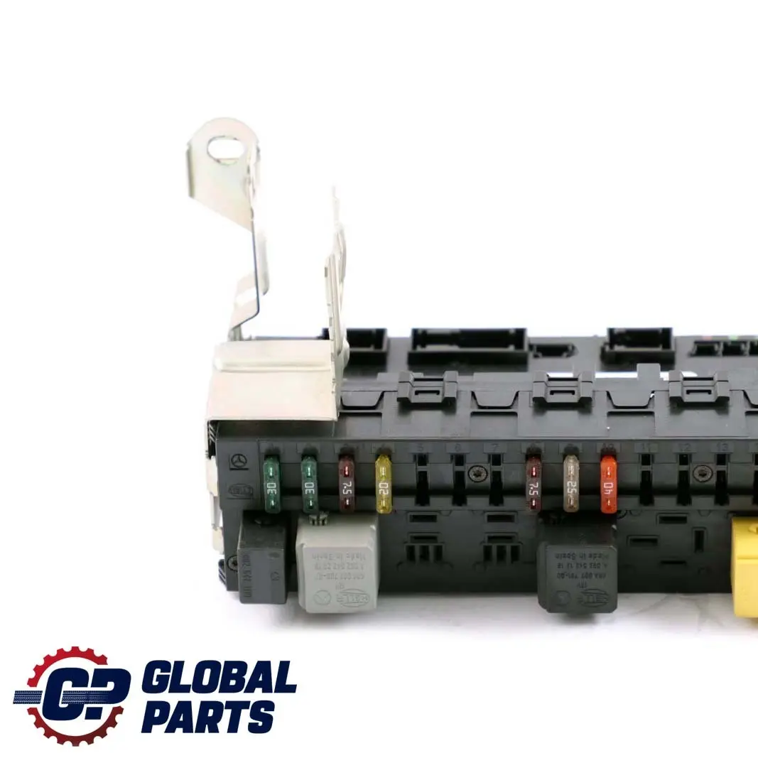 Caja Fusibles Módulo Trasero Unidad Sam para Mercedes S203 W203 con número de pieza A2095450701 Mercedes S203 W203 Caja Fusibles Módulo Trasero Unidad Sam - SKU A2095450701 - Número de pieza A2095450701